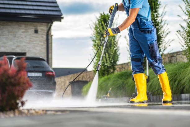 Why Choose Our Certified Pressure Washing Experts for Your Project Needs in Taos, MO?